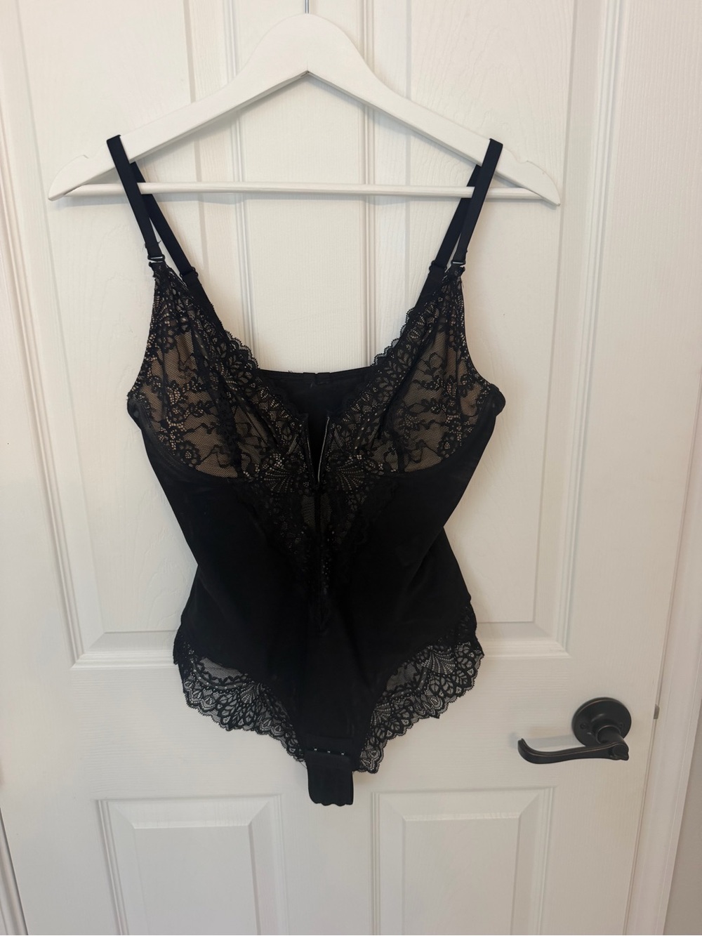 Popilush Deep V-Neck Lace Shaper Thong Bodysuit – Black, Size Small